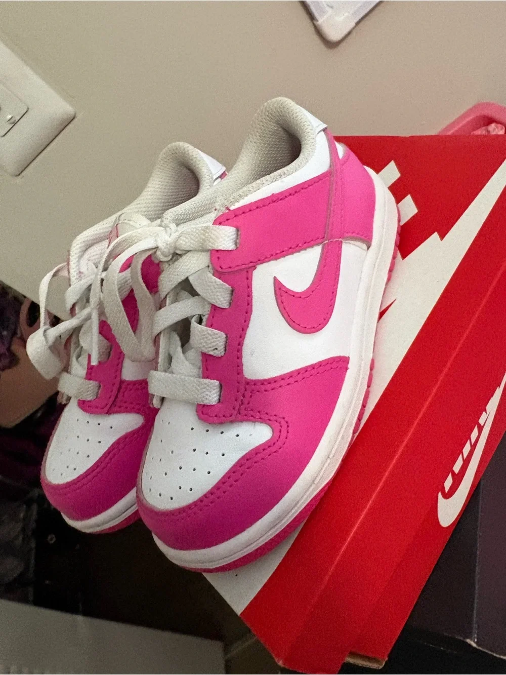 Nike Kids White and Hot Pink Low-Top Sneakers